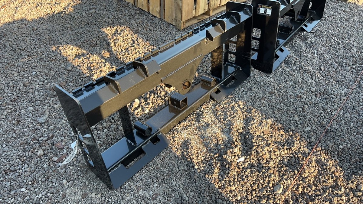 WOLVERINE SKID STEER PALLET FORK / HAY SPEAR FRAME
