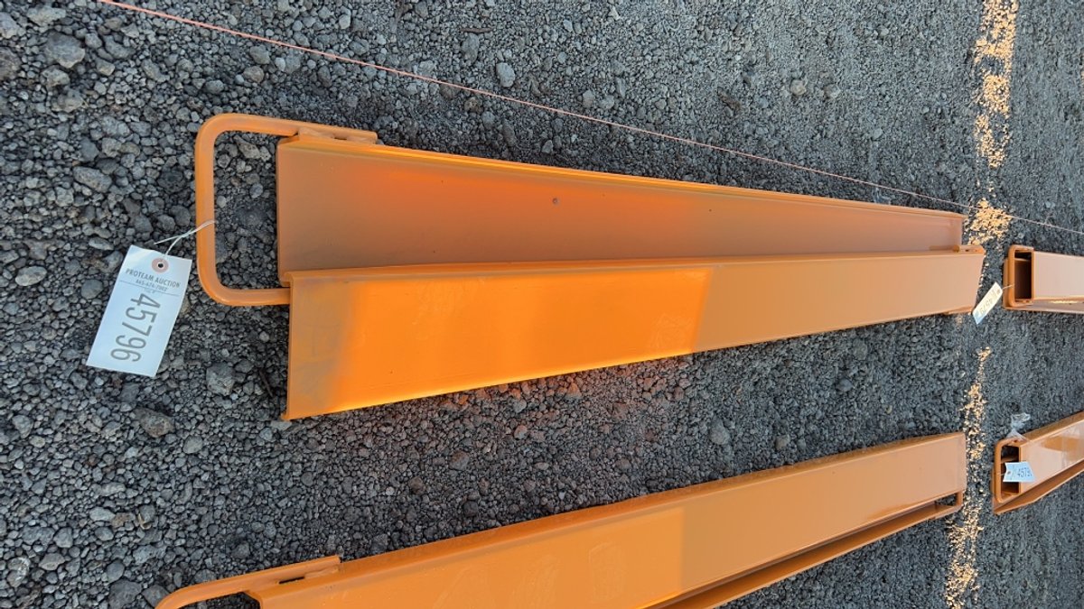 WOLVERINE 72" PALLET FORK EXTENSIONS