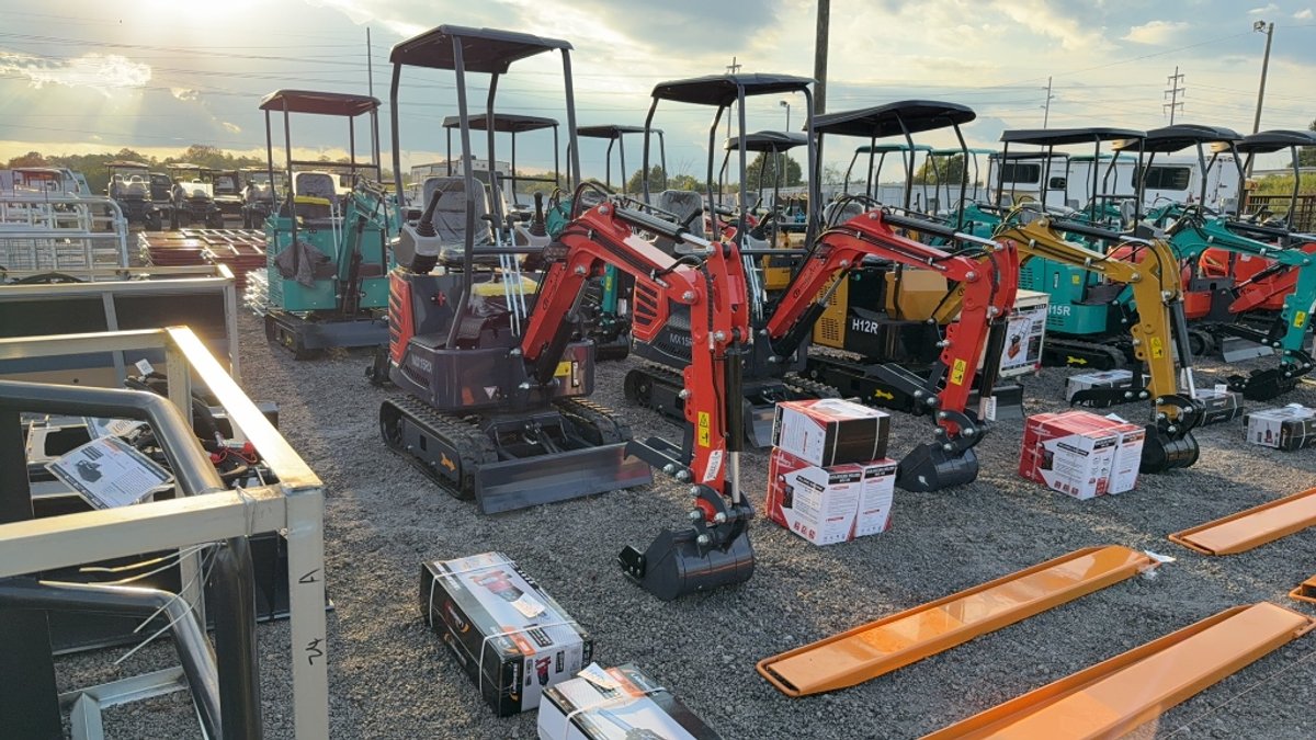 2025 CFG MX15R MINI EXCAVATOR