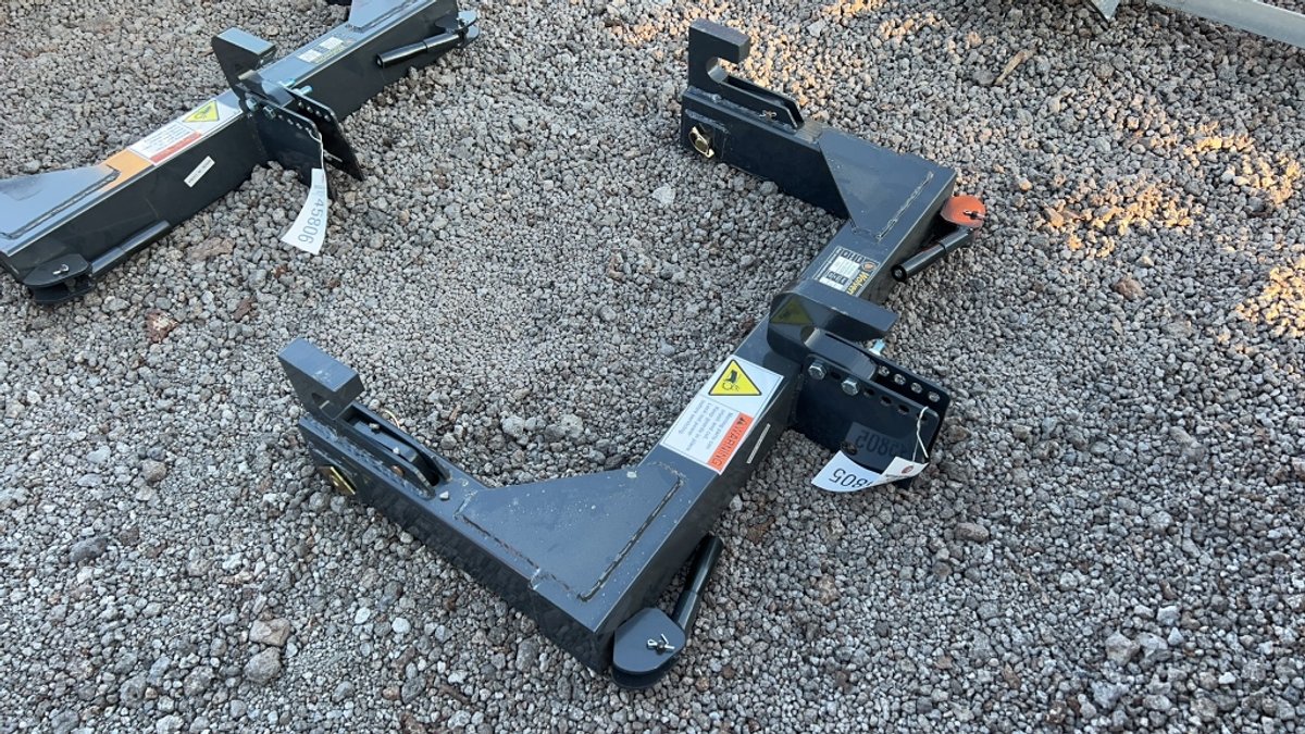 WOLVERINE 3 POINT HITCH QUICK HITCH