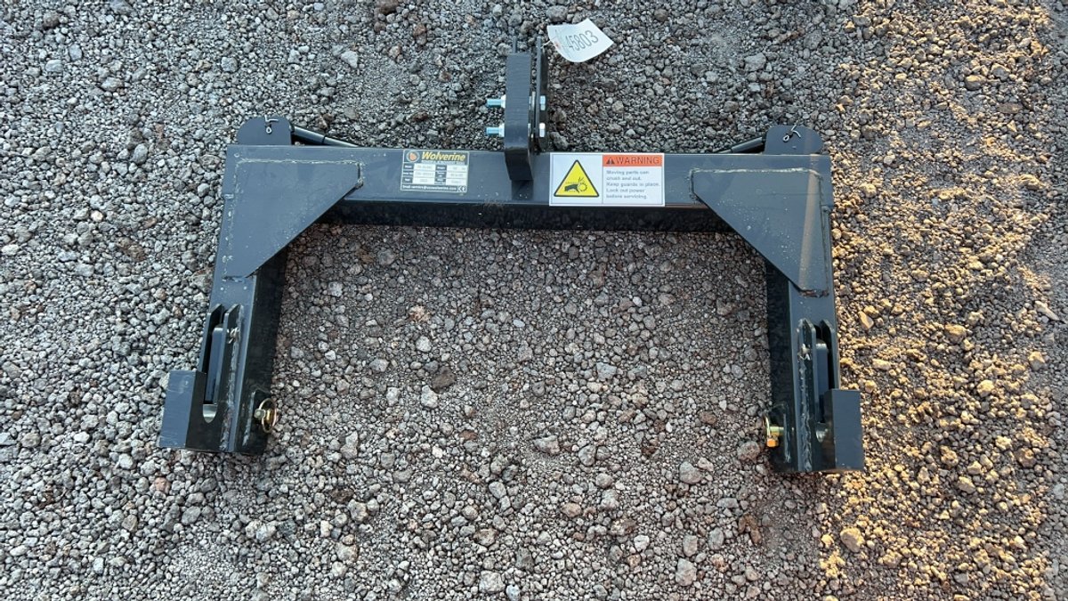 WOLVERINE 3 POINT HITCH QUICK HITCH