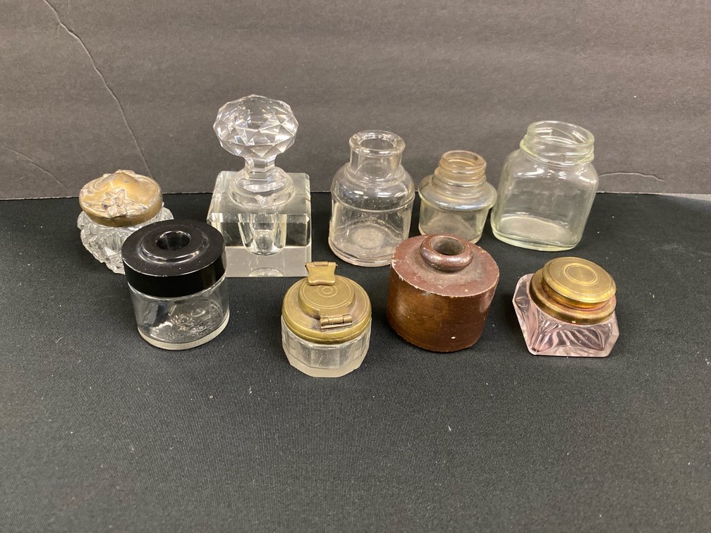Variety of ink jars & ink wells