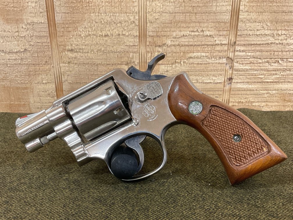 Smith & Wesson .38 Spl (needs to be cleaned)
