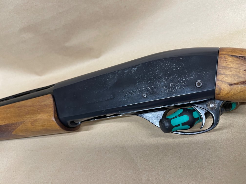 Remington auto 12 sportsman semi auto 12ga - 30” vent rib barrel, full choke, receiver cerakoted to match barrel.