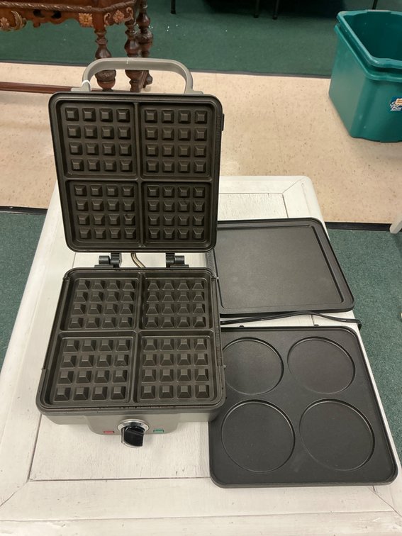 Cuisinart Belgian Waffle Maker with Pancake Plates