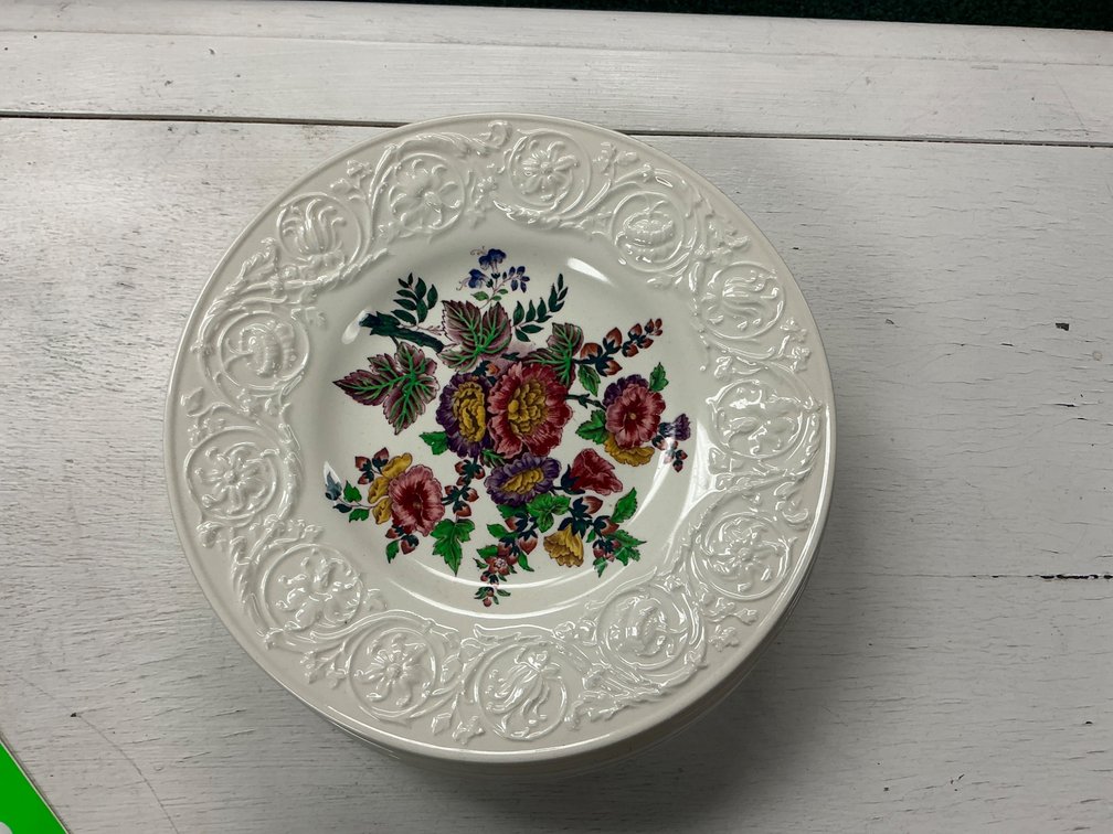 Set of 8 Wedgwood Etruria England Floral Embossed Plates