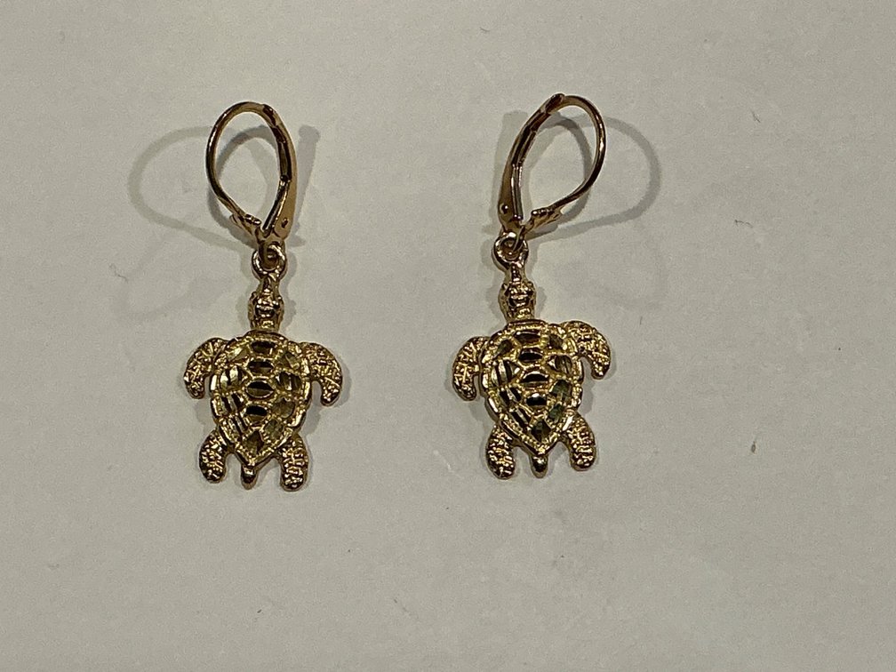 18K Gold Turtle-Shaped Earrings Weighing 4.3 Grams