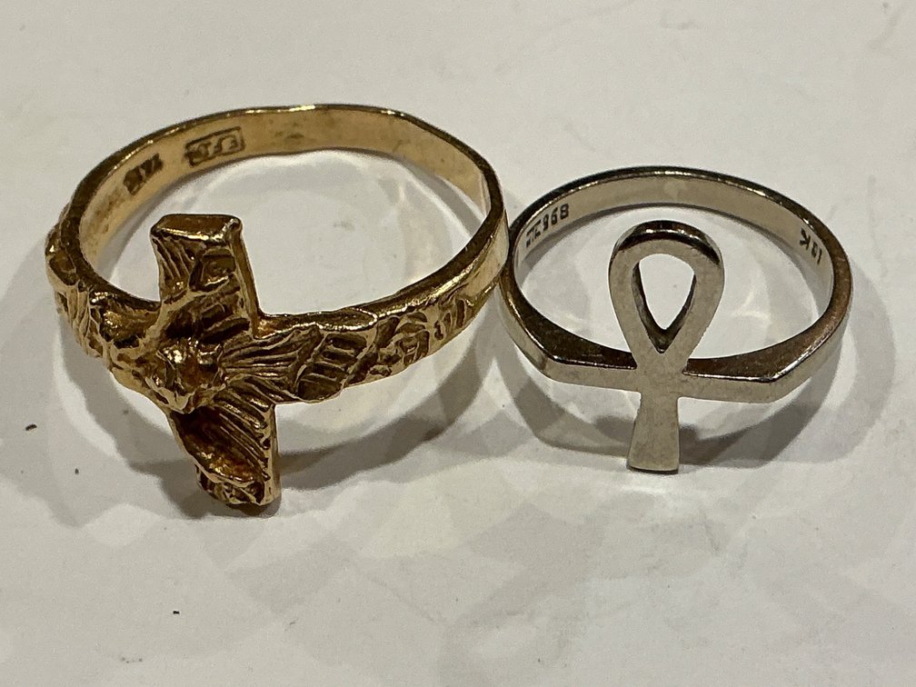 Pair of 10K Gold Rings Featuring Religious Symbols, 2.956 Grams