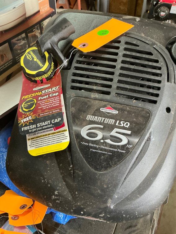 Briggs & Stratton Quantum LSQ 6.5 HP Engine With Fresh Start Fuel Cap