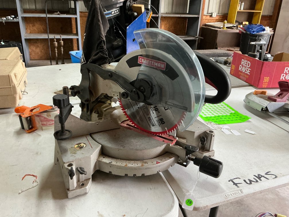 Craftsman 10-Inch Compound Miter Saw With New Blade