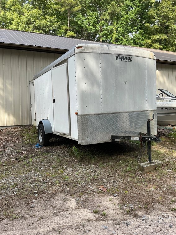 12 x 7 Enclosed EZ-Haul Trailer With Title 