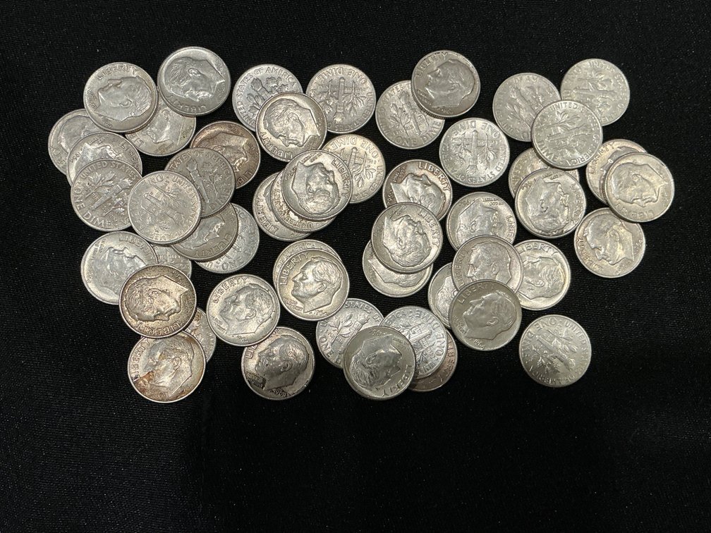 Collection of 50 U.S. Silver Roosevelt Dimes $5.00 FV