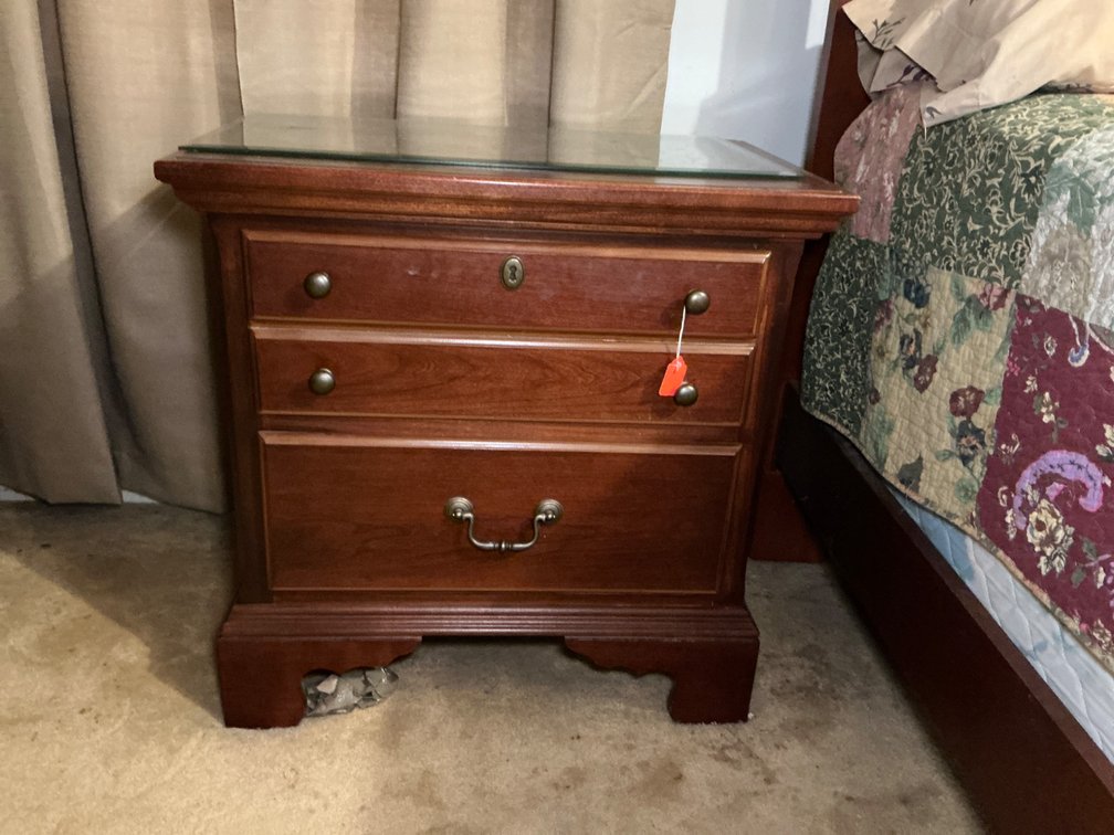 Bassett Cherry Wood Three-Drawer Nightstands With Glass Tops