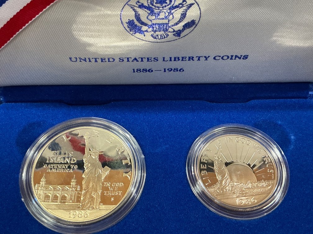 1986 United States Liberty Coins Two-Piece Commemorative Set
