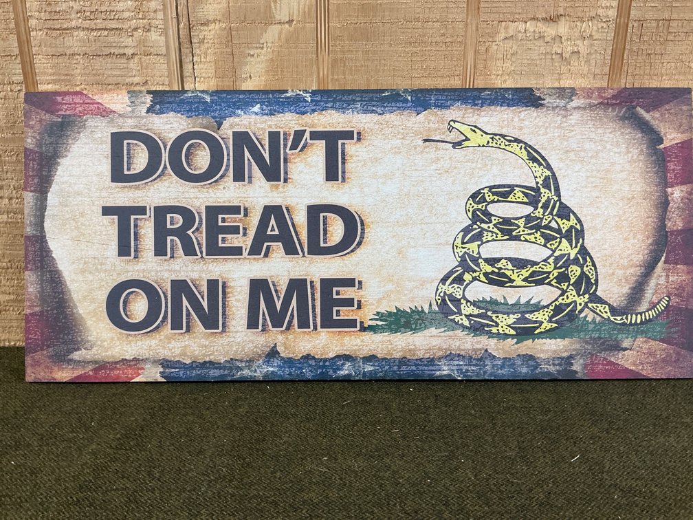 18×8 Wooden Reproduction Sign Featuring ‘Don’t Tread On Me’ Design