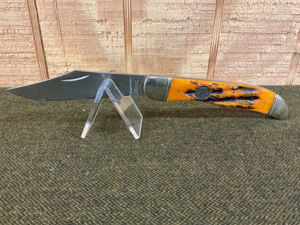 NAHC Hunter’s Classic Collector Knife with Certificate and Original Box
