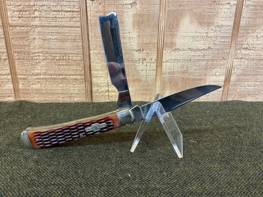 New Rough Ryder Knife and Shaving Razor Combo
