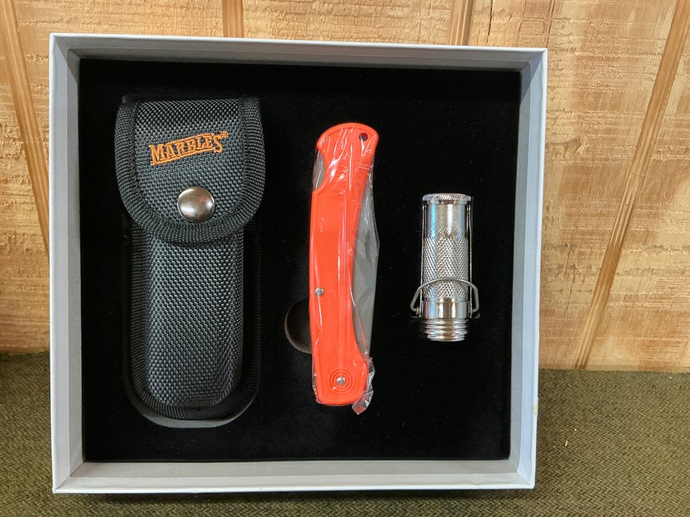 Marbles Survivalist Set with Knife and Match Safe in Original Packaging