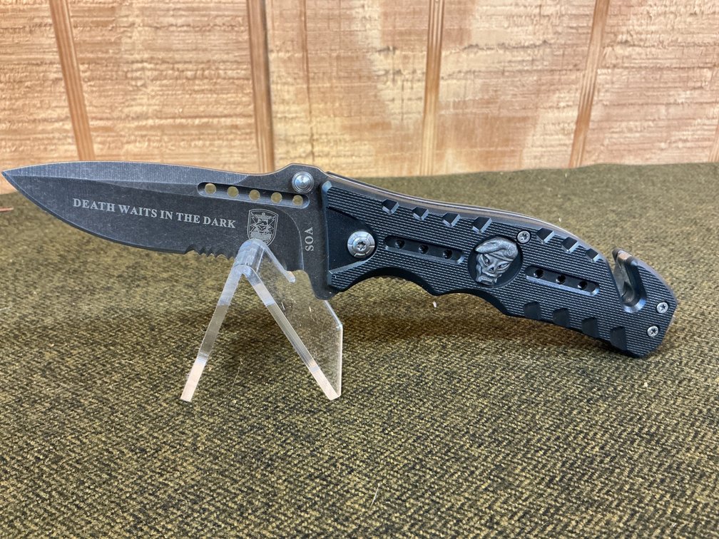 Renegade Tactical Steel Folding Knife – New in Original Packaging