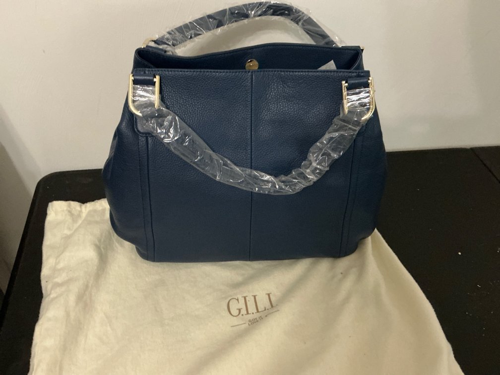 New in Bag Gill Leather Purse with Protective Cover