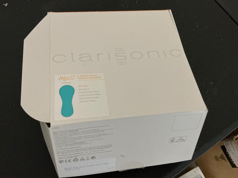 Clarisonic Mia 2 Sonic Facial Cleansing Brush System in Original Packaging