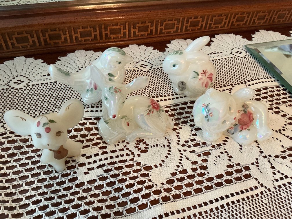 Five 4-Inch Hand-Painted Fenton Figurines, Dated 1989 BR2 