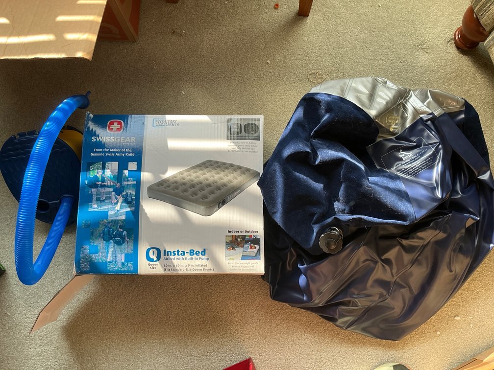 SwissGear Insta-Bed Queen Size Air Mattress with Built-In Pump