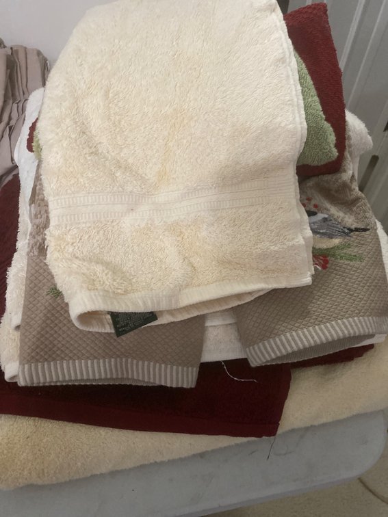 Linens, Pillow Covers, and Valances Lot