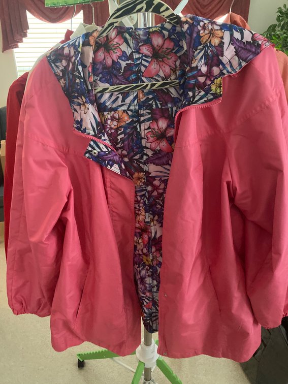 Designer Women’s Jackets and Coats LR