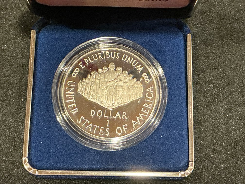 1987 United States Constitution Bicentennial Silver Dollar Coin in Display Case