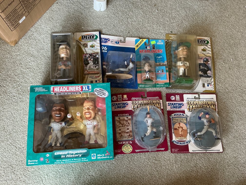 Sports Action Figures and Memorabilia Featuring Headliners and Starting Lineup