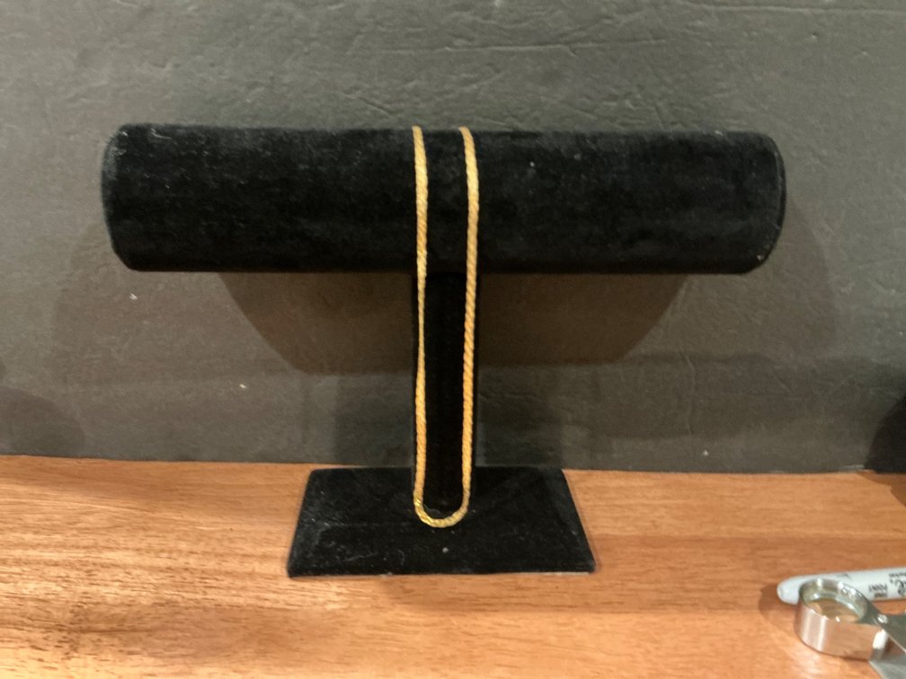18 Kt Gold Chain Weighing 4.25 Grams