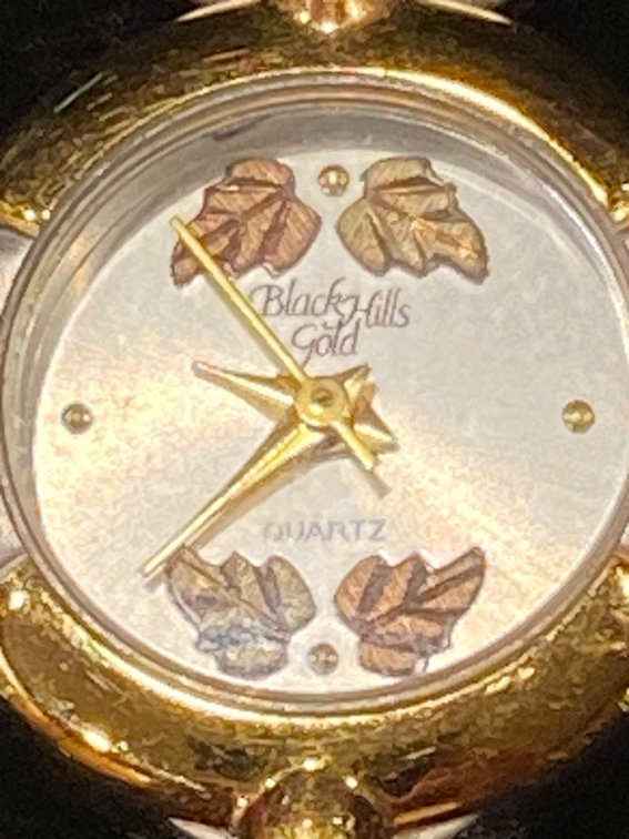 Black Hills Gold Women’s Quartz Watch With Leaf Accents