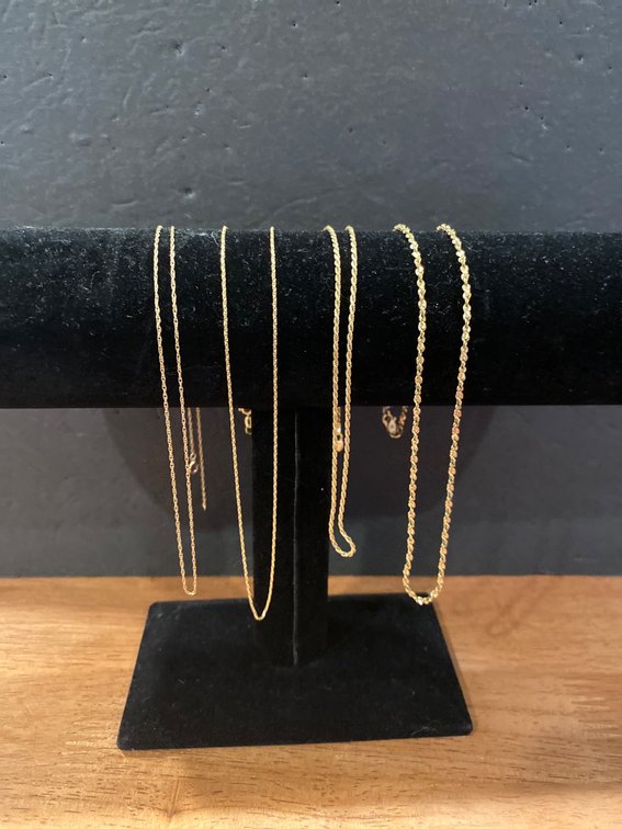 14K Gold Chains Weighing 10 Grams