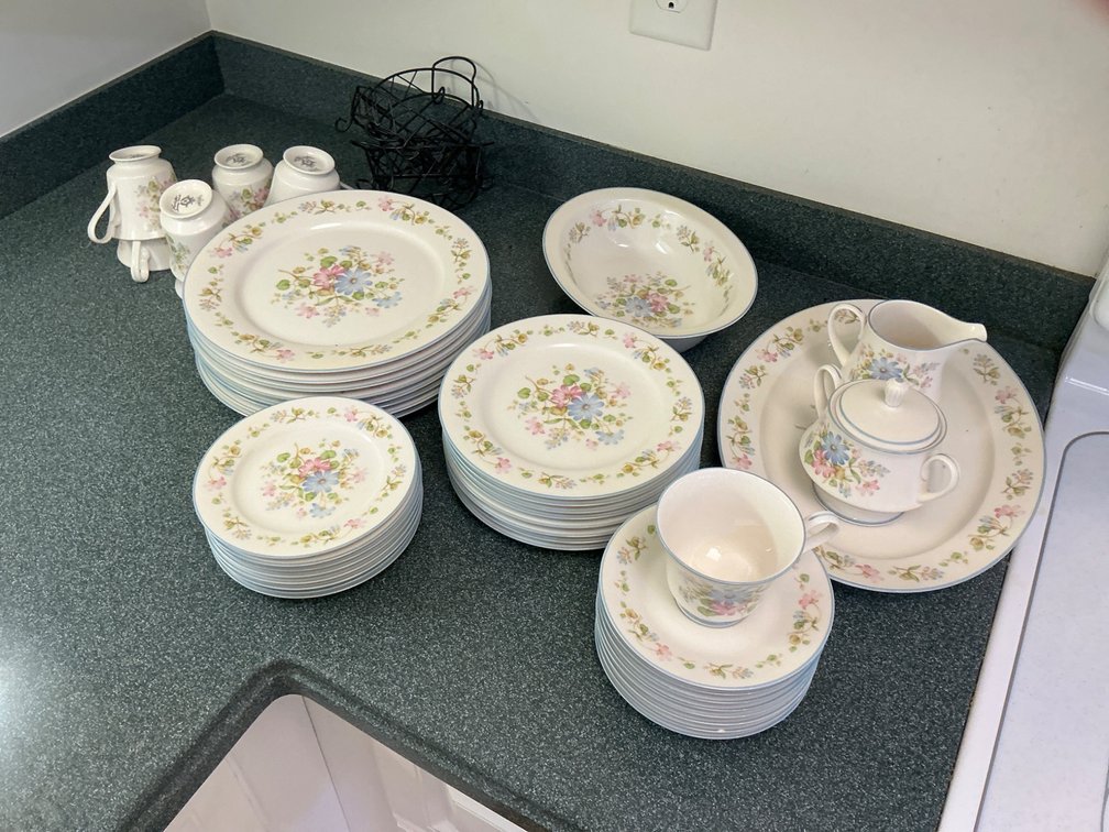 8-Place Noritake Ivory China Set in Melody 7212 Pattern