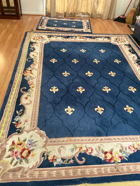 Area Rug and Matching Door Mat Set With Fleur-de-Lis Sapphire Design – Den