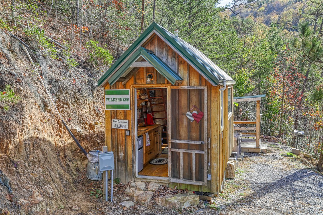 Image for Get Farther Away Cabin Rentals - 1900 Woodland Way. Newport, TN. Timed Reserve Auction