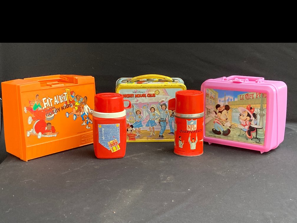 Lunchboxes and thermoses