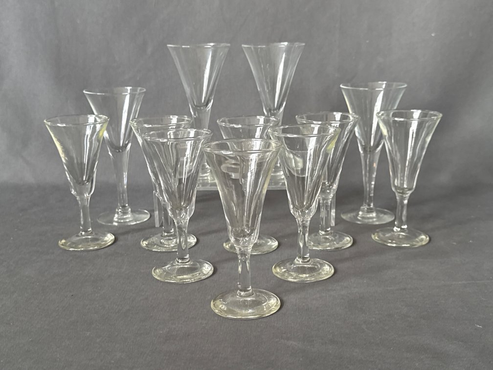 Cordial Glasses