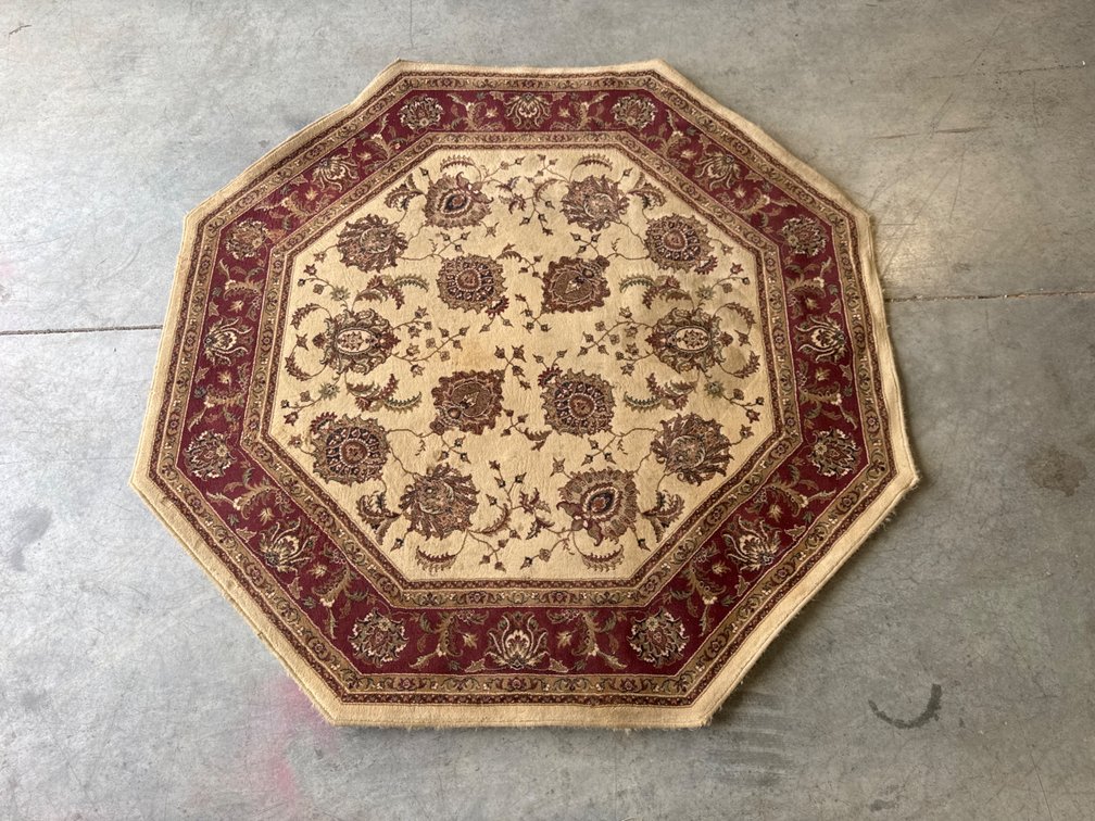 Sphinx Ariana 6’7” Octagonal Rug