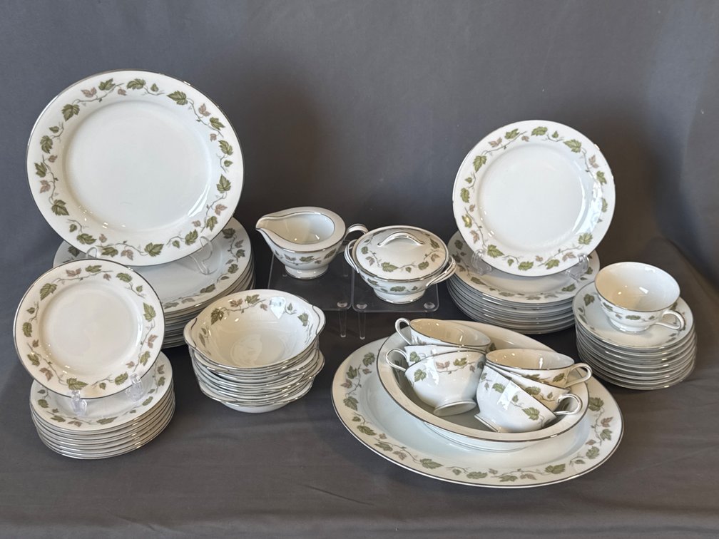 Noritake Vineyard 6449 China