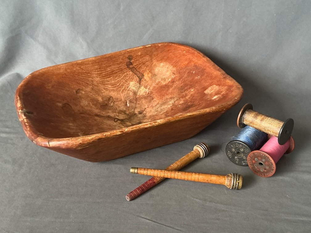 Wood Bowl, Bobbins