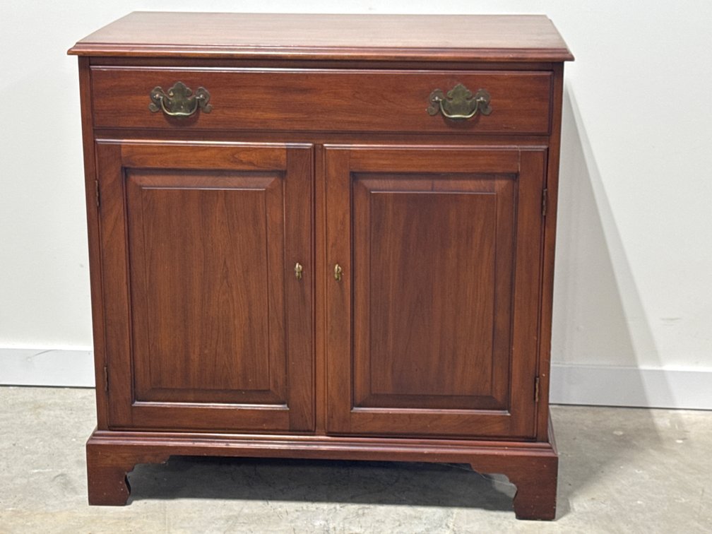 Henkel Harris American Colonial Cherry Wood Server