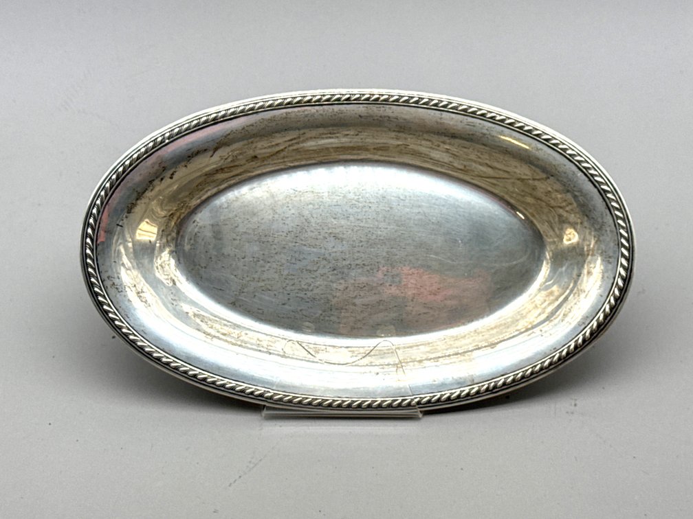 W Maker Sterling Silver Oval Tray, 6.07 ozt