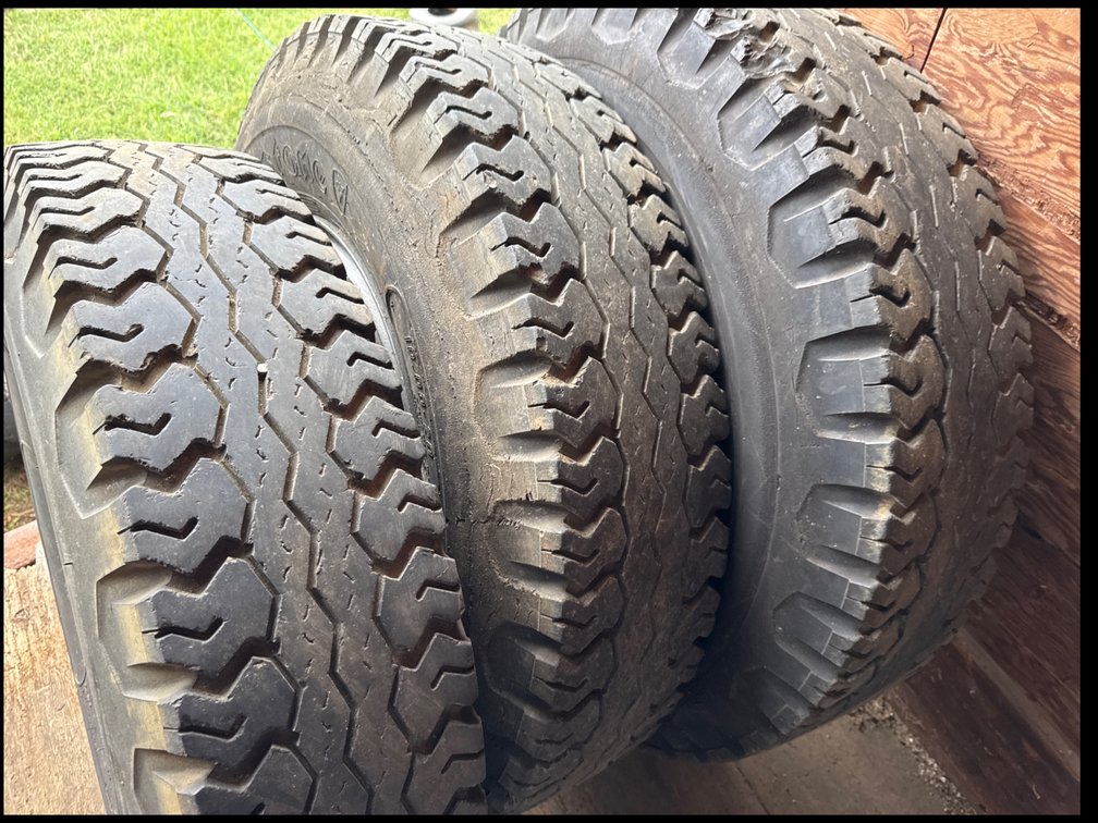 Firestone 10.00-20 Truck Tires on Rims
