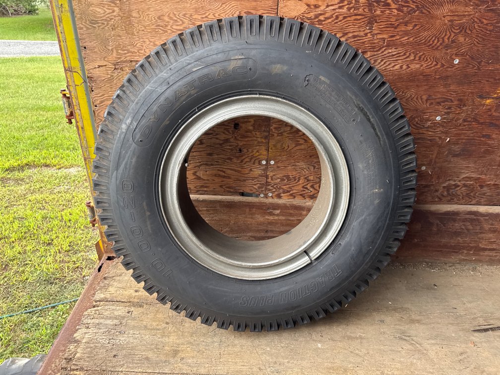 Dynatrac Traction Plus Tire on Rim