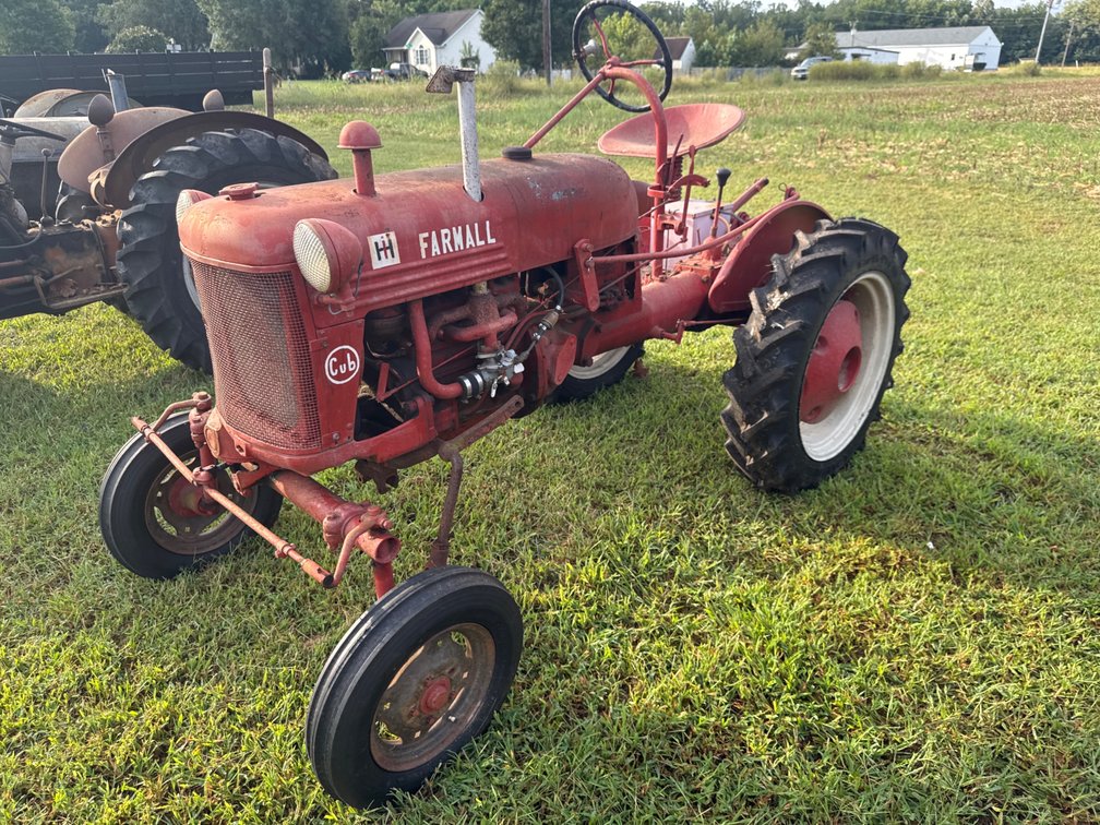 IH Farmall Cub Tractor