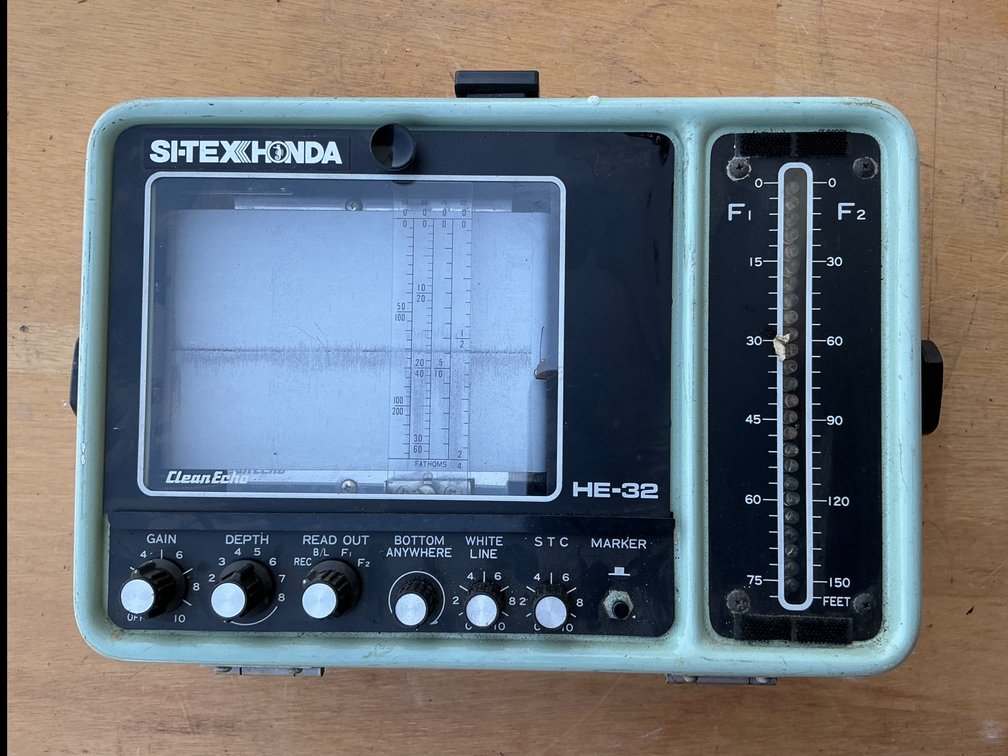 SI-TEX HONDA Clean Echo HE-32 Depth Sounder Chart Recorder