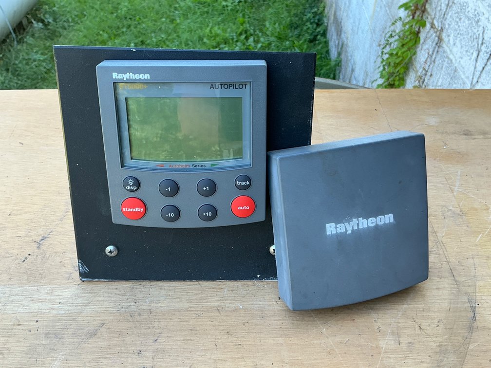 Raytheon ST5000+ Autohelm Series Autopilot Control Unit
