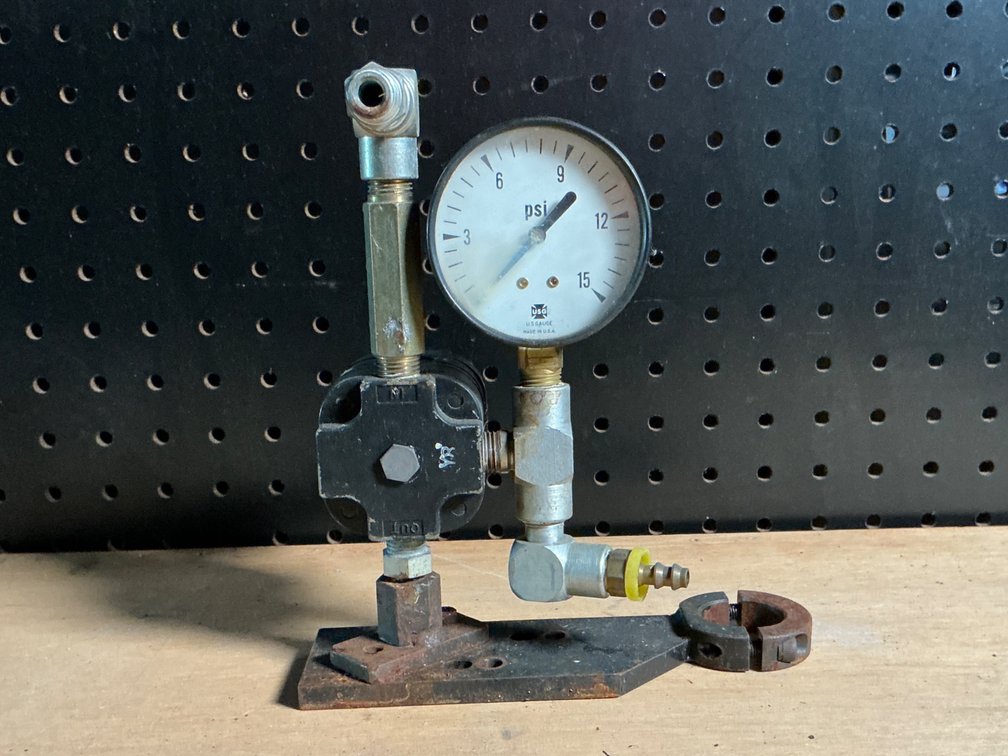 Bellofram Pressure Regulator Assembly with U.S. Gauge